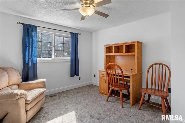 $219,900 | 1224 Commanche Road, Auburn, IL 62615