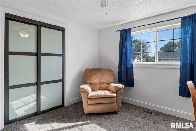 $219,900 | 1224 Commanche Road, Auburn, IL 62615