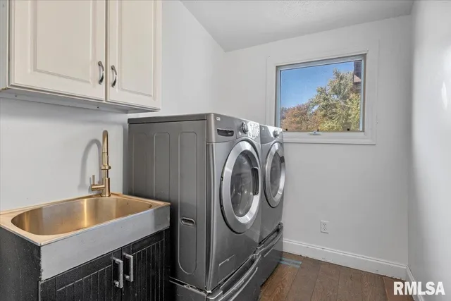 $219,900 | 1224 Commanche Road, Auburn, IL 62615