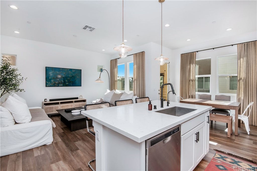 575 Daniel Freeman Circle Inglewood, CA 90301 - Photo 12 of 42 a view of a kitchen counter top space and living room