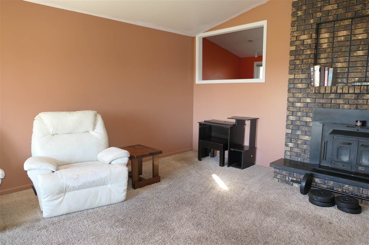 9329 East Monroe Road Wheeler, MI 48662 - Photo 5 of 29 1895320-4.JPG