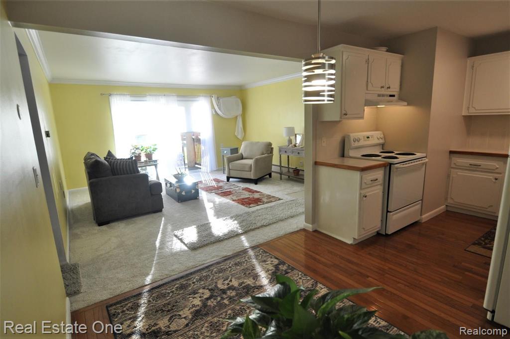 417 Parkdale Avenue, Unit 6 Rochester, MI 48307 - Photo 6 of 17