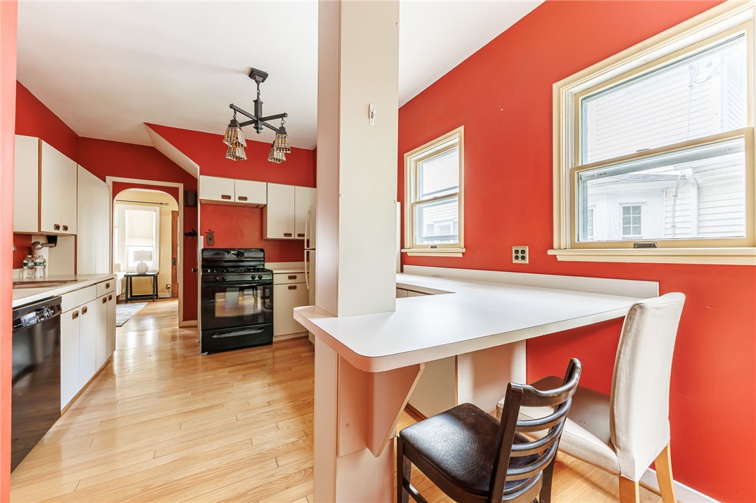 480 Benton Street Rochester, NY 14620 - Photo 16 of 32