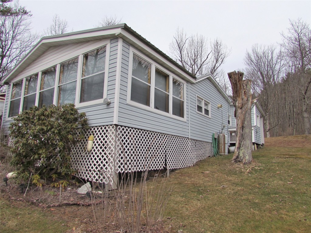 214 Beaver Lake Circle Windsor, NY 13865 - Photo 8 of 27