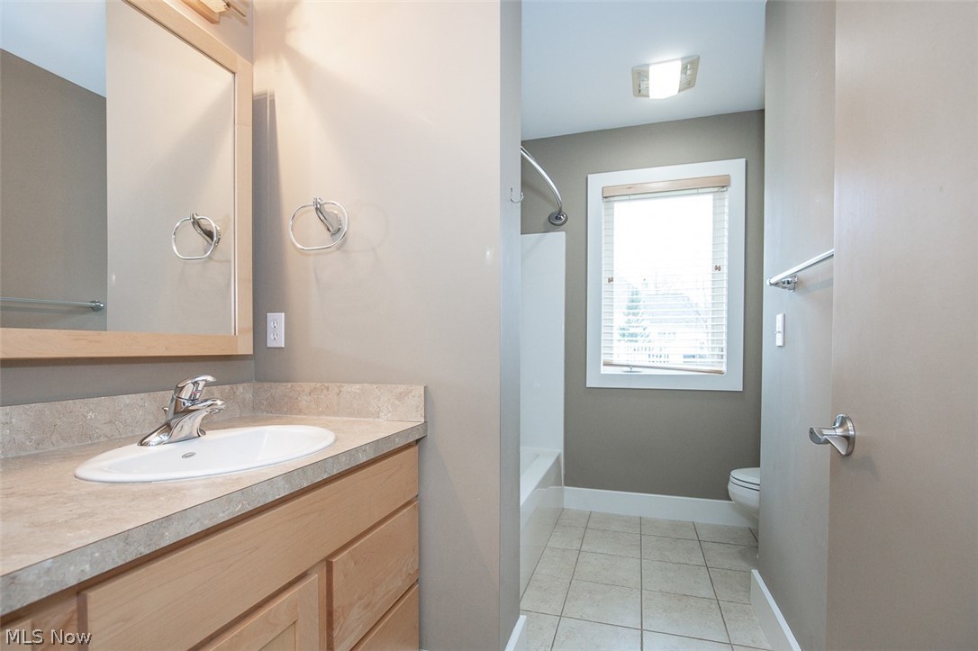 7282 Holzhauer Road Northfield, OH 44067 - Photo 21 of 47 Guest bathroom