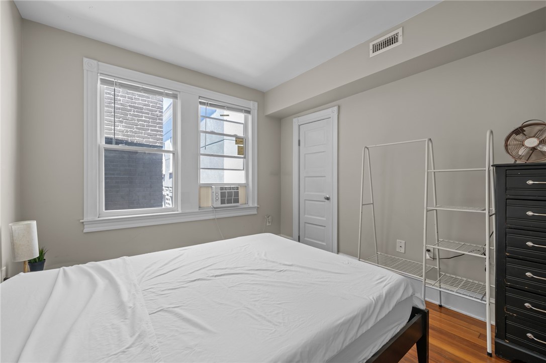 8 Spring Street, Unit A Newport, RI 02840 - Photo 19 of 30