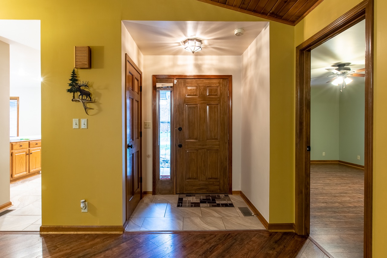 5666 Spring Corner Road Newburgh, IN 47630 - Photo 5 of 21