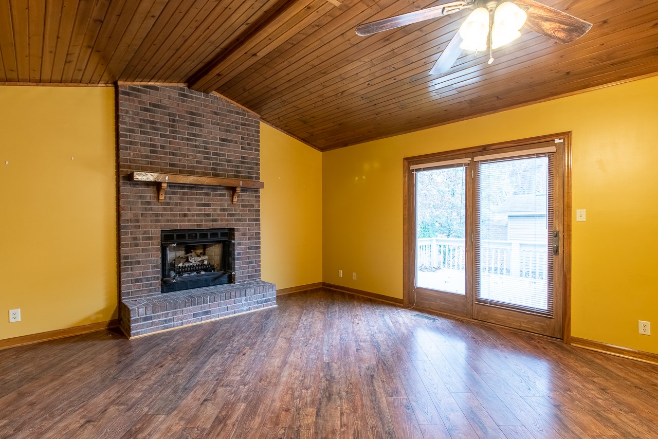 5666 Spring Corner Road Newburgh, IN 47630 - Photo 7 of 21