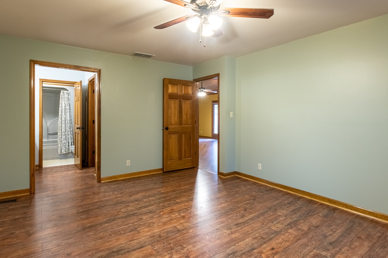 5666 Spring Corner Road Newburgh, IN 47630 - Photo 9 of 21