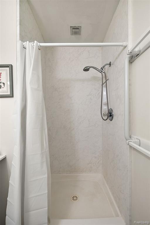 23243 Farmington Road Farmington, MI 48336 - Photo 25 of 40 Gallery Image 25