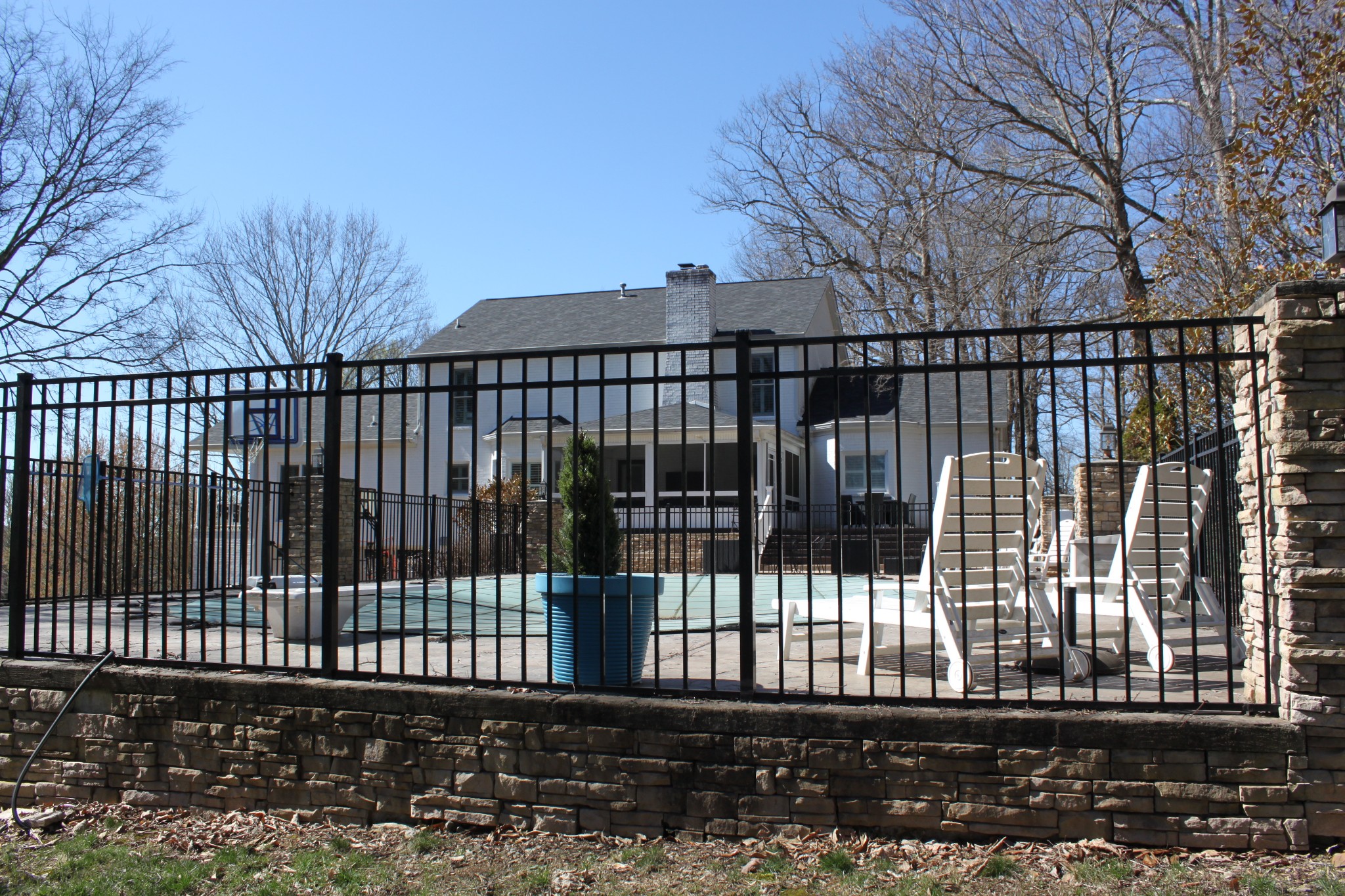 4264 Warren Road Franklin, TN 37067 - Photo 33 of 49 a view of a black gate