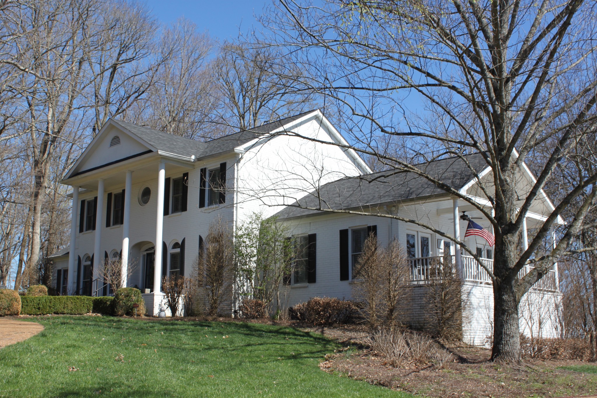 4264 Warren Road Franklin, TN 37067 - Photo 40 of 49 a front view of house with yard