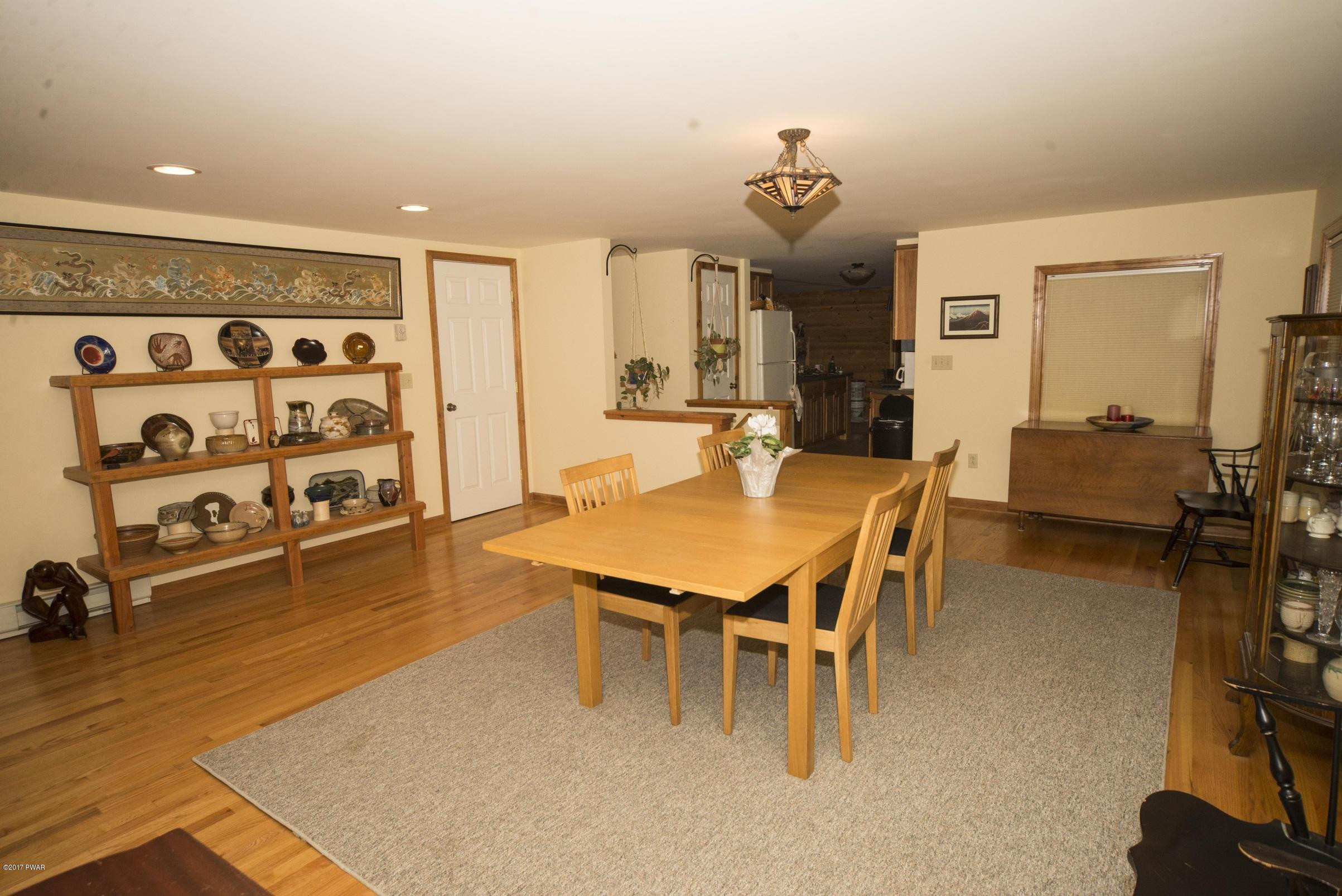 120 Lake In The Clouds Road Canadensis, PA 18325 - Photo 14 of 34 Dining room