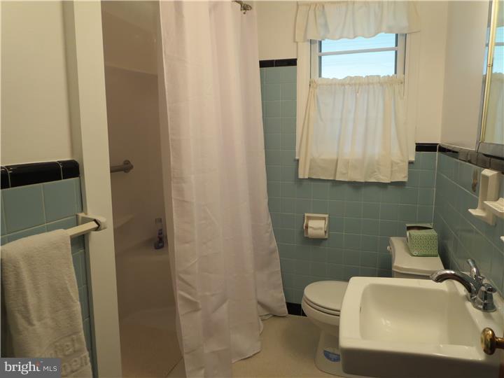27 Wingert Road Wyomissing, PA 19610 - Photo 11 of 18 Gallery Image 11