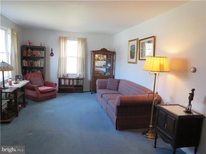 27 Wingert Road Wyomissing, PA 19610 - Photo 4 of 18 Gallery Image 4