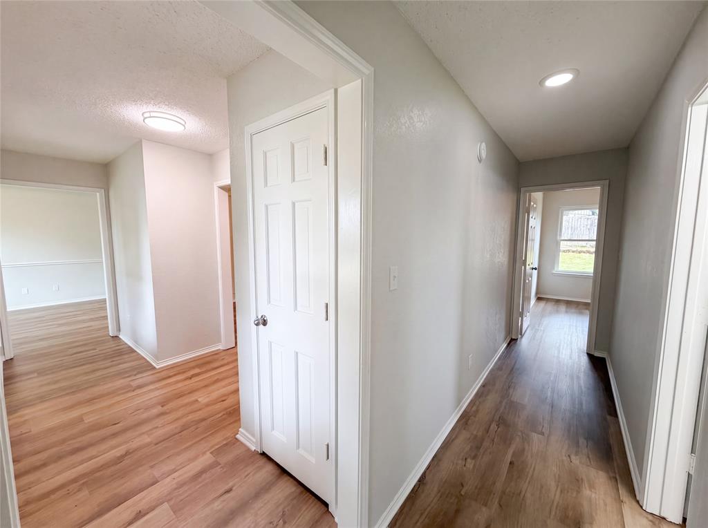 2300 Ridgewood Bedford, TX 76021 - Photo 14 of 26