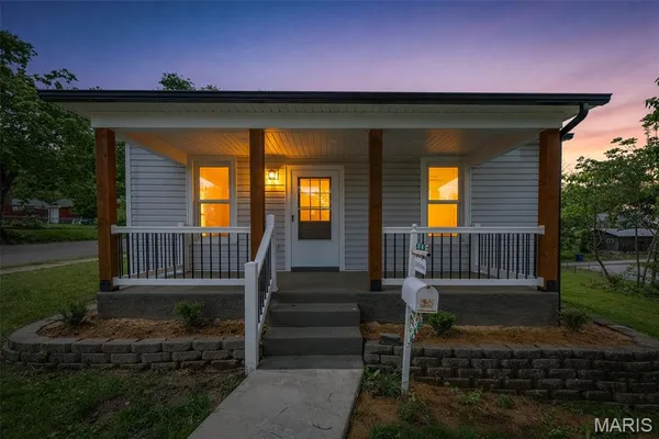 $190,000 | 700 North 3rd Street, De Soto, MO 63020