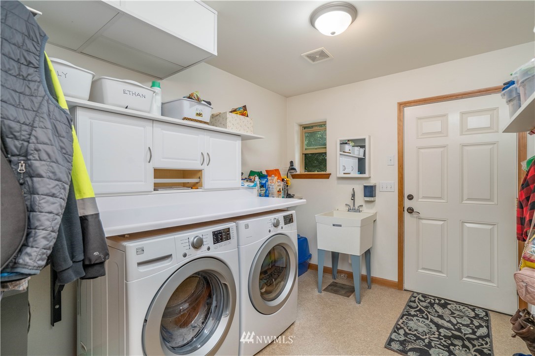 413 State Street Sumner, WA 98390 - Photo 11 of 25