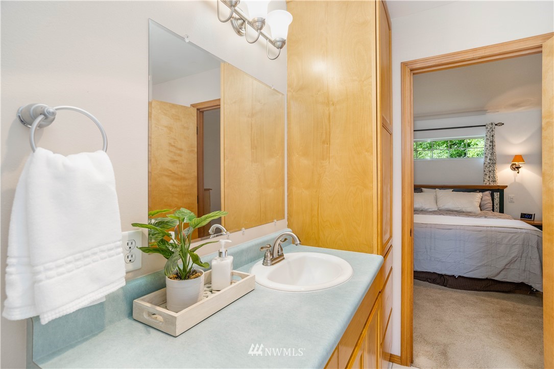 413 State Street Sumner, WA 98390 - Photo 15 of 25