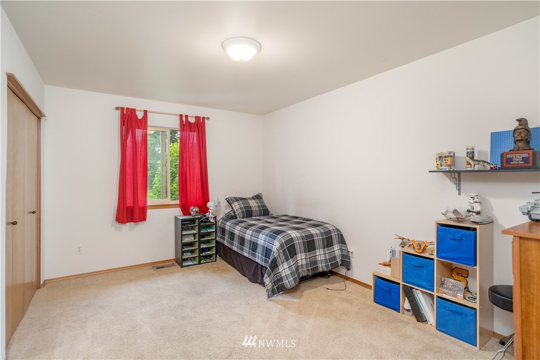 413 State Street Sumner, WA 98390 - Photo 17 of 25