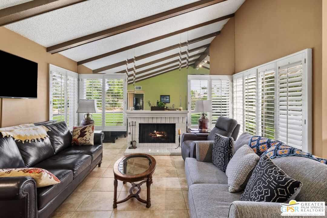 89 Tennis Club Drive Rancho Mirage, CA 92270 - Photo 3 of 25