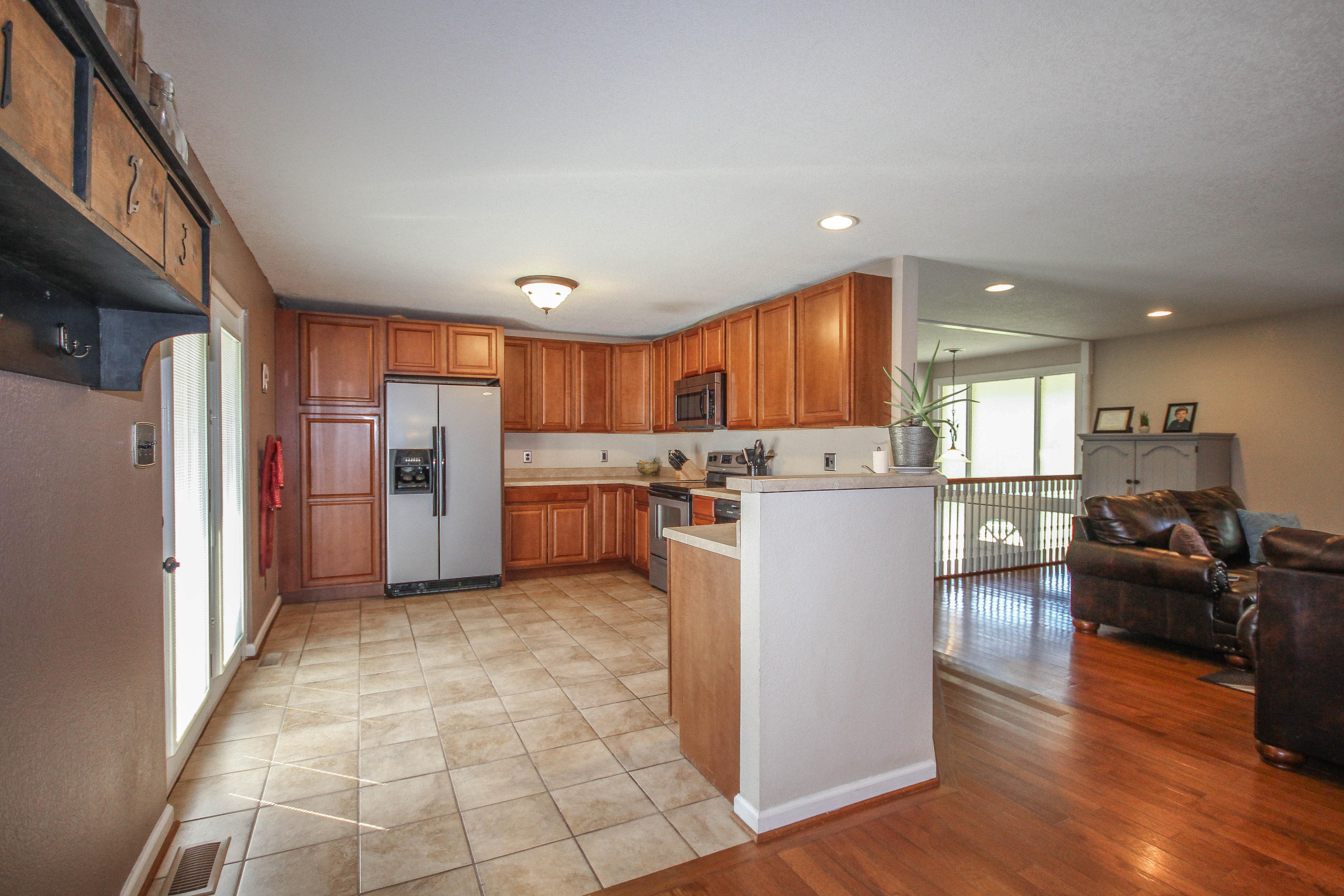 4329 Quarry Road Louisville, TN 37777 - Photo 15 of 40 Photos-9