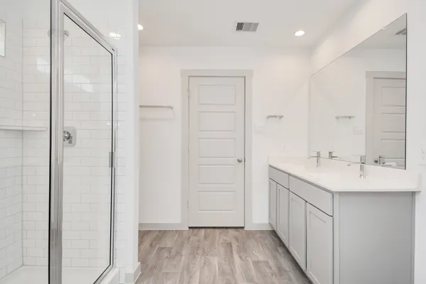 a view of an empty walk in closet