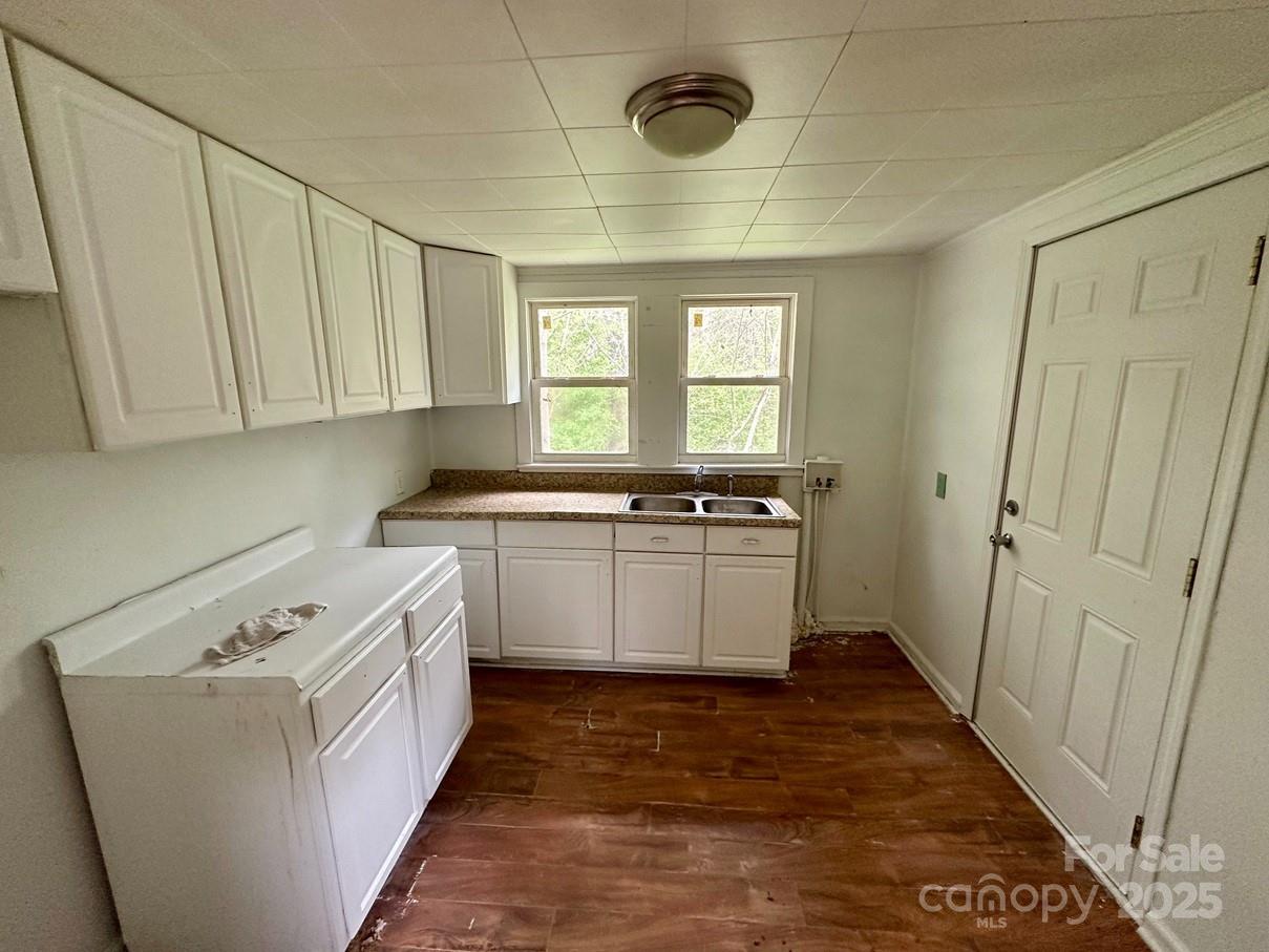 181 Canipe Road Dallas, NC 28034 - Photo 23 of 45 Gallery Image 23