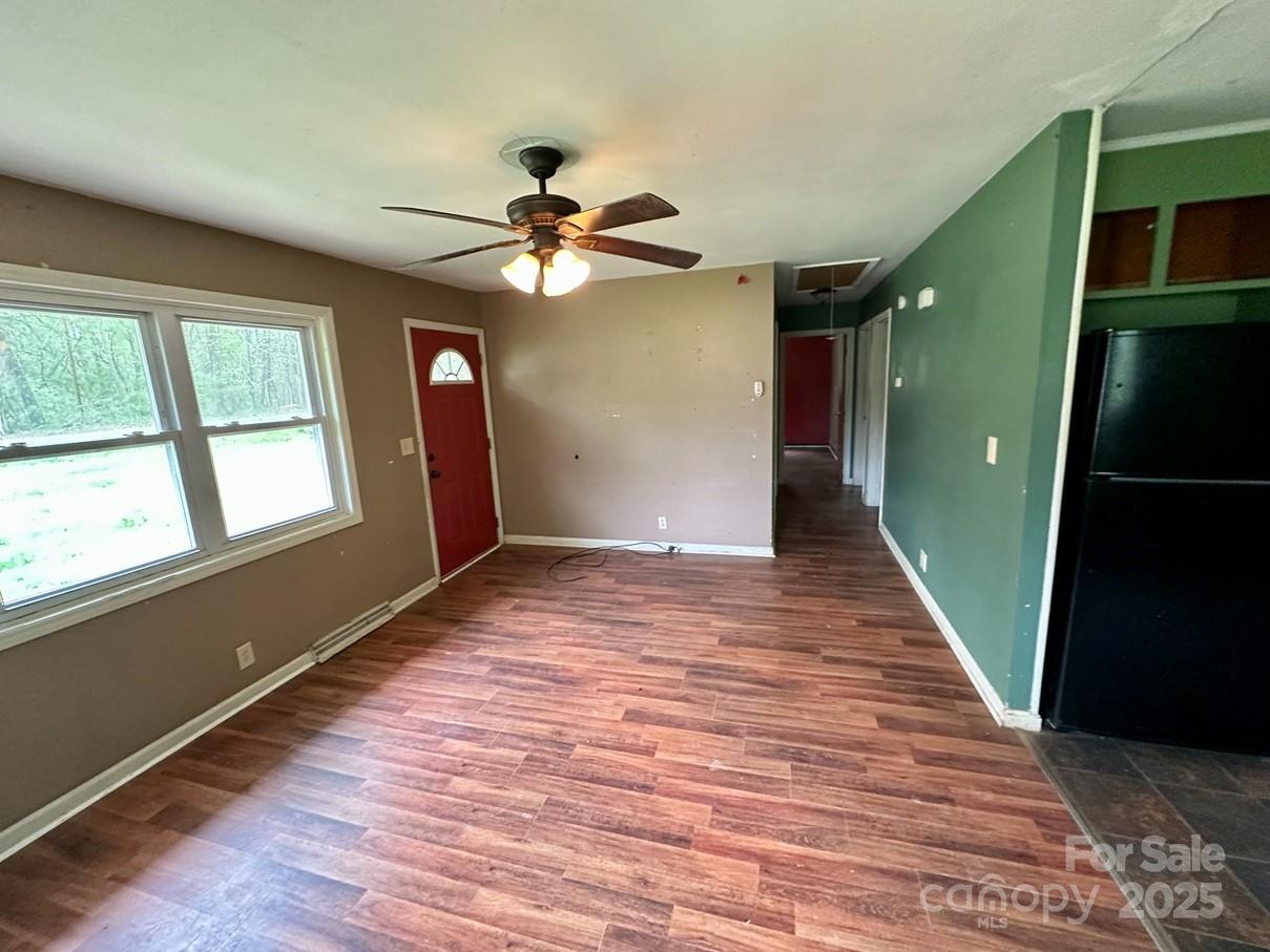 181 Canipe Road Dallas, NC 28034 - Photo 3 of 45 Gallery Image 3