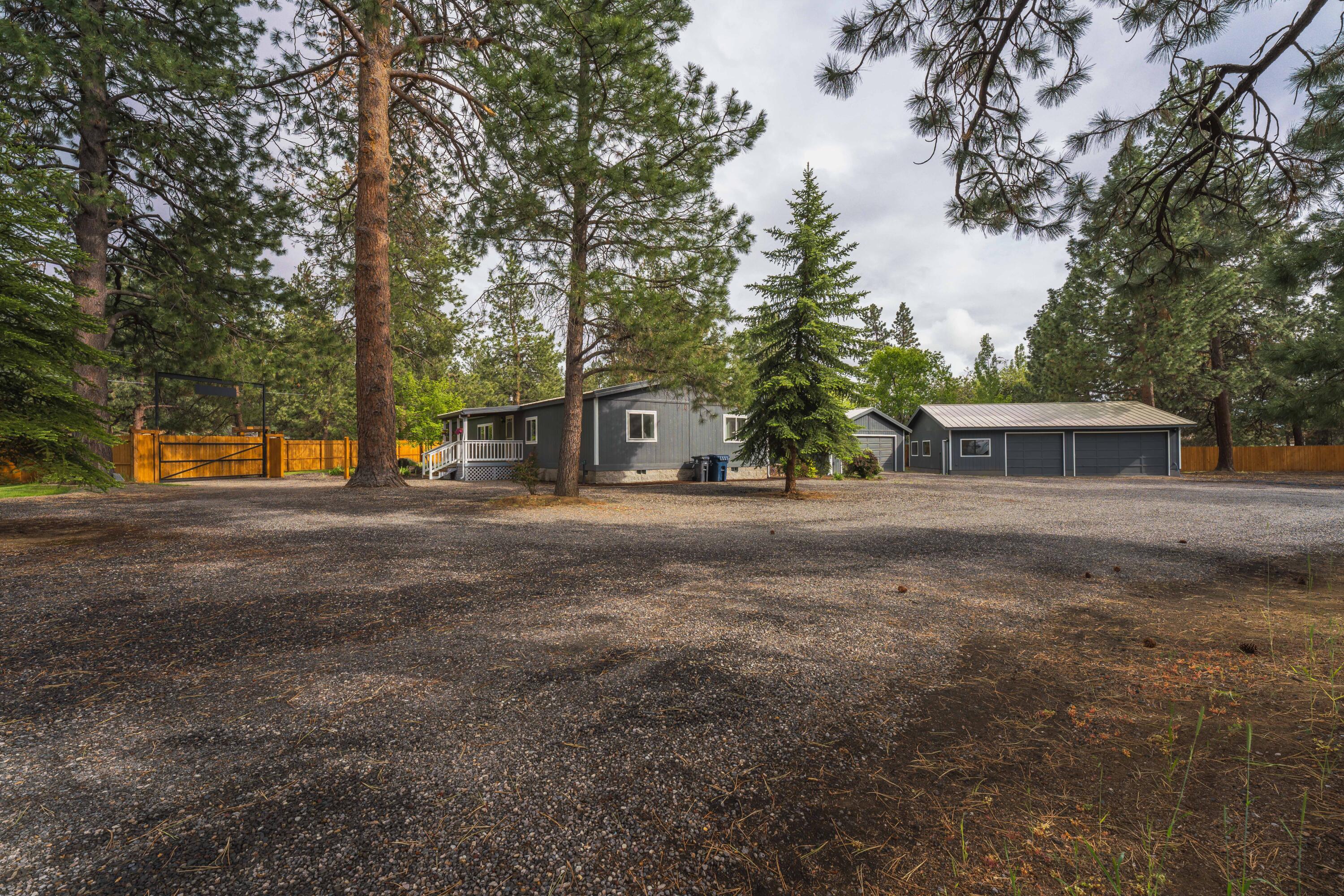 60263 Turquoise Road Bend, OR 97702 - Photo 9 of 61 Turquoise Road-8
