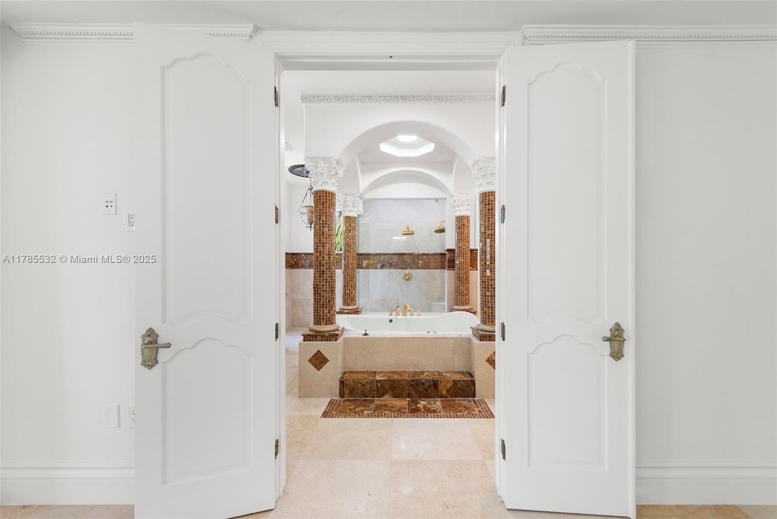 270 Atlantic Isle Sunny Isles Beach, FL 33160 - Photo 39 of 95