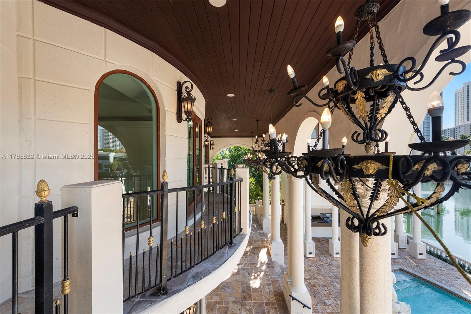 270 Atlantic Isle Sunny Isles Beach, FL 33160 - Photo 43 of 95