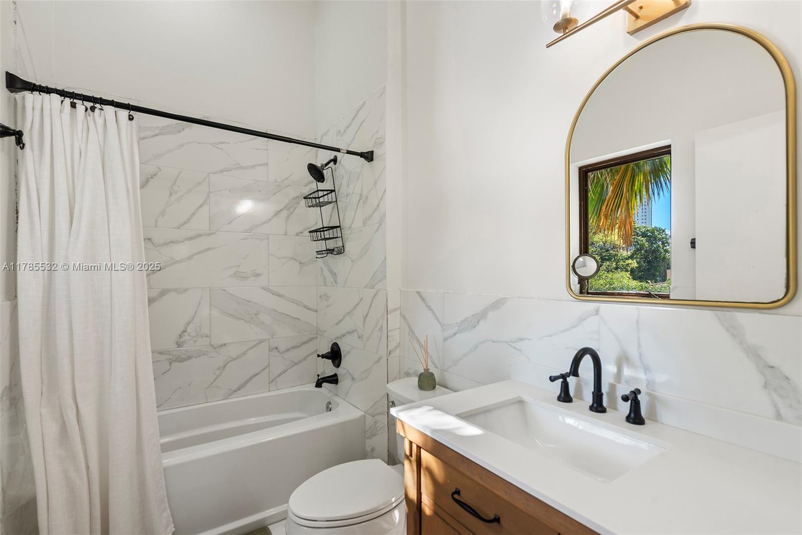 270 Atlantic Isle Sunny Isles Beach, FL 33160 - Photo 58 of 95