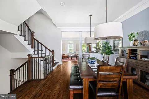 $1,560,000 | 714 Day Lane, Alexandria, VA 22314