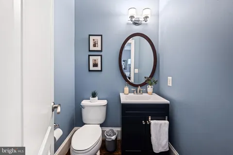 $1,560,000 | 714 Day Lane, Alexandria, VA 22314