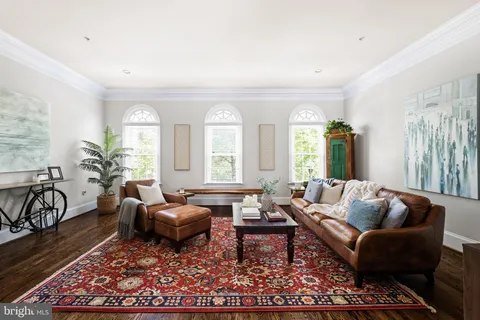 $1,560,000 | 714 Day Lane, Alexandria, VA 22314