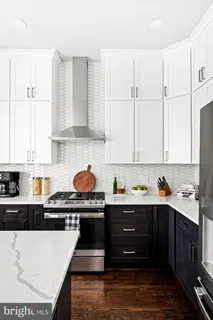$1,560,000 | 714 Day Lane, Alexandria, VA 22314