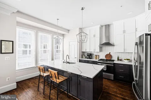 $1,560,000 | 714 Day Lane, Alexandria, VA 22314