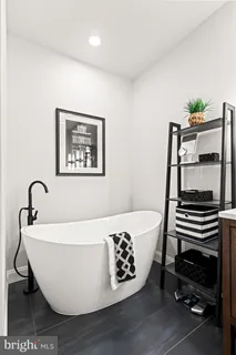 $1,560,000 | 714 Day Lane, Alexandria, VA 22314