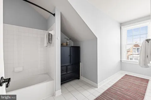 $1,560,000 | 714 Day Lane, Alexandria, VA 22314