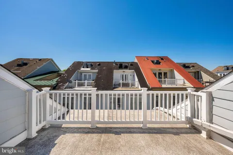 $1,560,000 | 714 Day Lane, Alexandria, VA 22314
