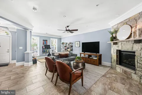 $1,560,000 | 714 Day Lane, Alexandria, VA 22314