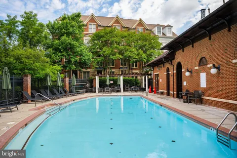 $1,560,000 | 714 Day Lane, Alexandria, VA 22314