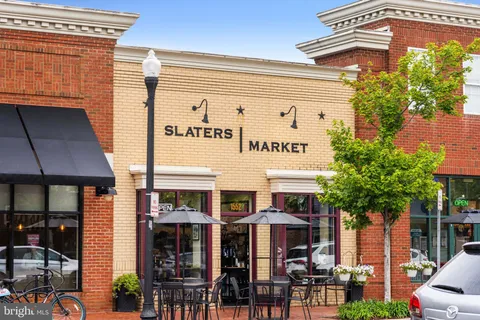 $1,560,000 | 714 Day Lane, Alexandria, VA 22314