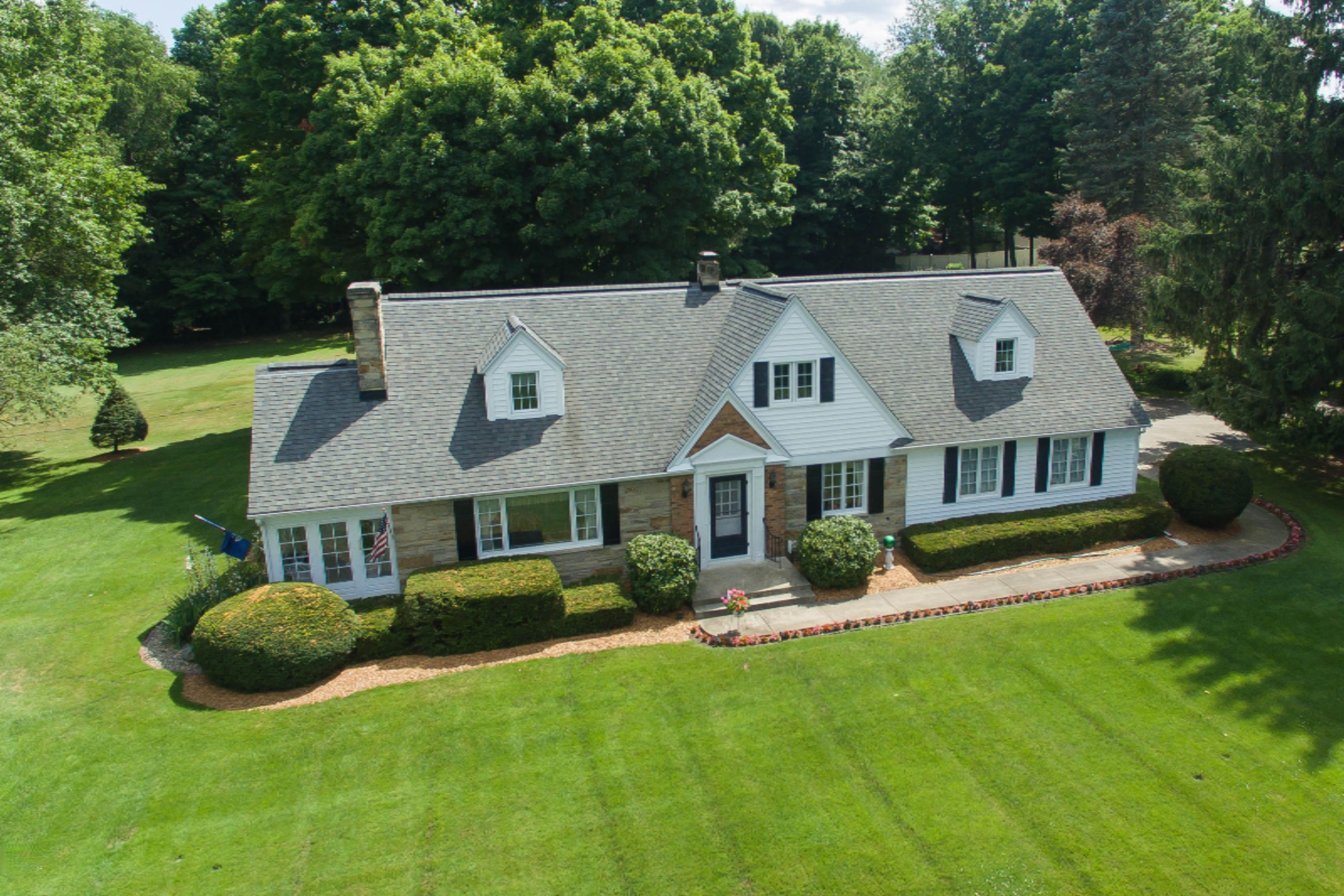 4615 Grand Prairie Road Kalamazoo, MI 49006 - Photo 3 of 40 4615_Grand_Prairie_40