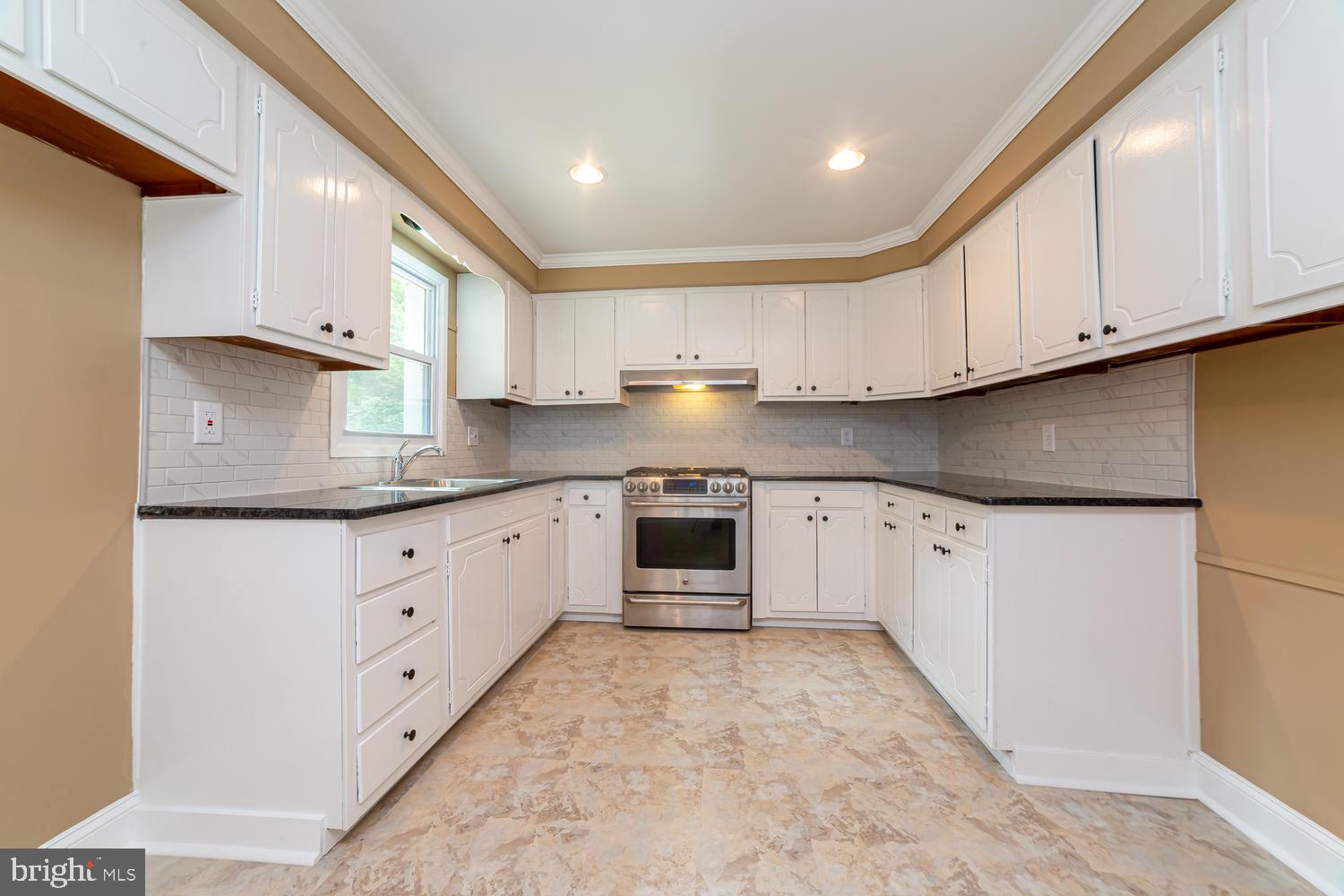 10 West Providence Road Lansdowne, PA 19050 - Photo 6 of 32 Gallery Image 6