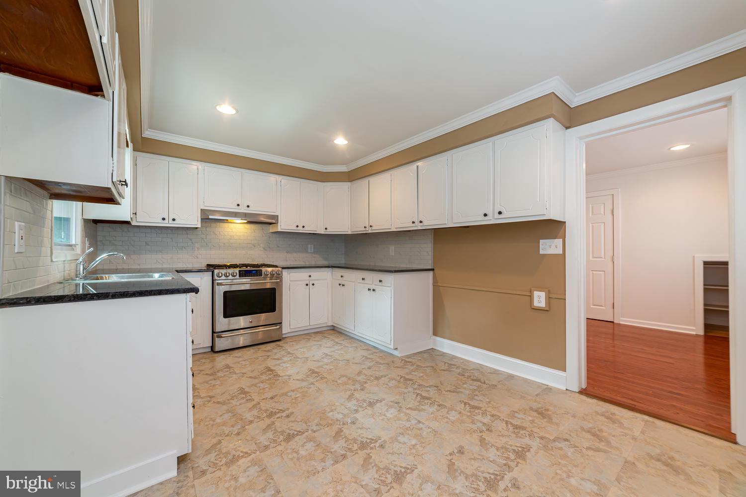 10 West Providence Road Lansdowne, PA 19050 - Photo 9 of 32 Gallery Image 9