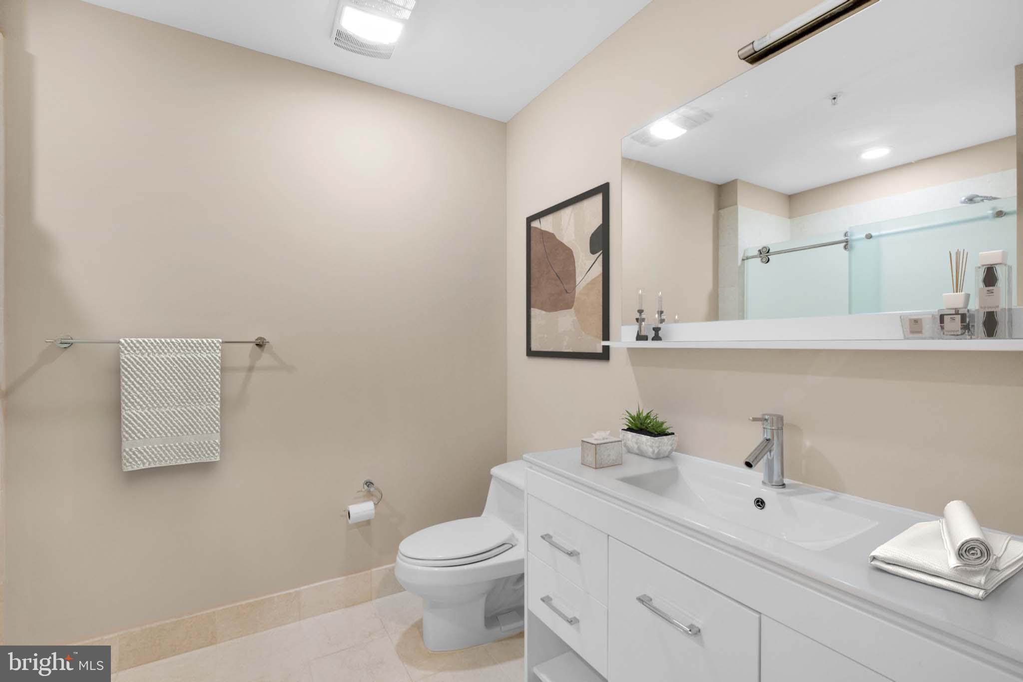 1101 Locust Street, Unit 3L Philadelphia, PA 19107 - Photo 5 of 9