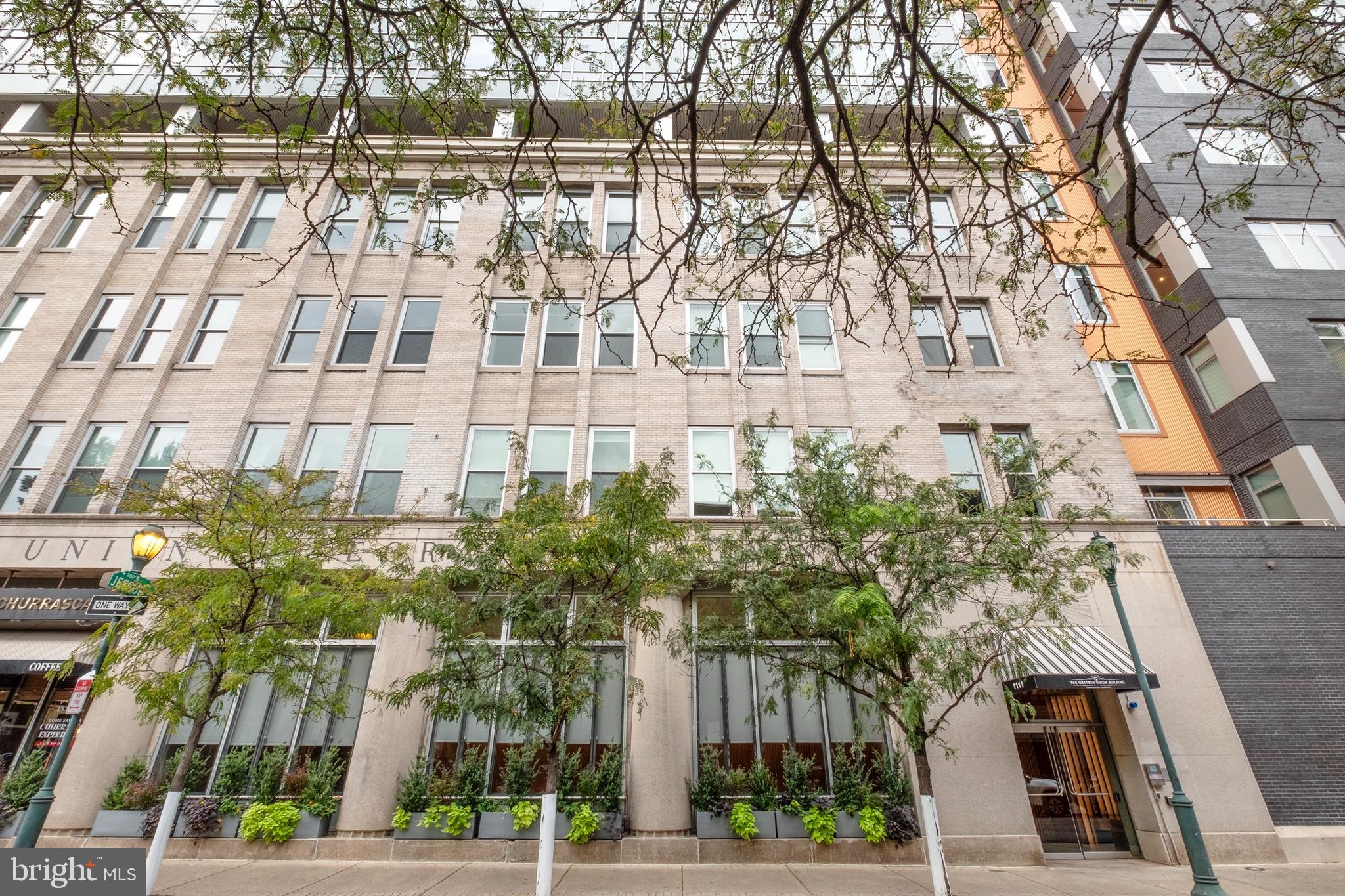 1101 Locust Street, Unit 3L Philadelphia, PA 19107 - Photo 6 of 9