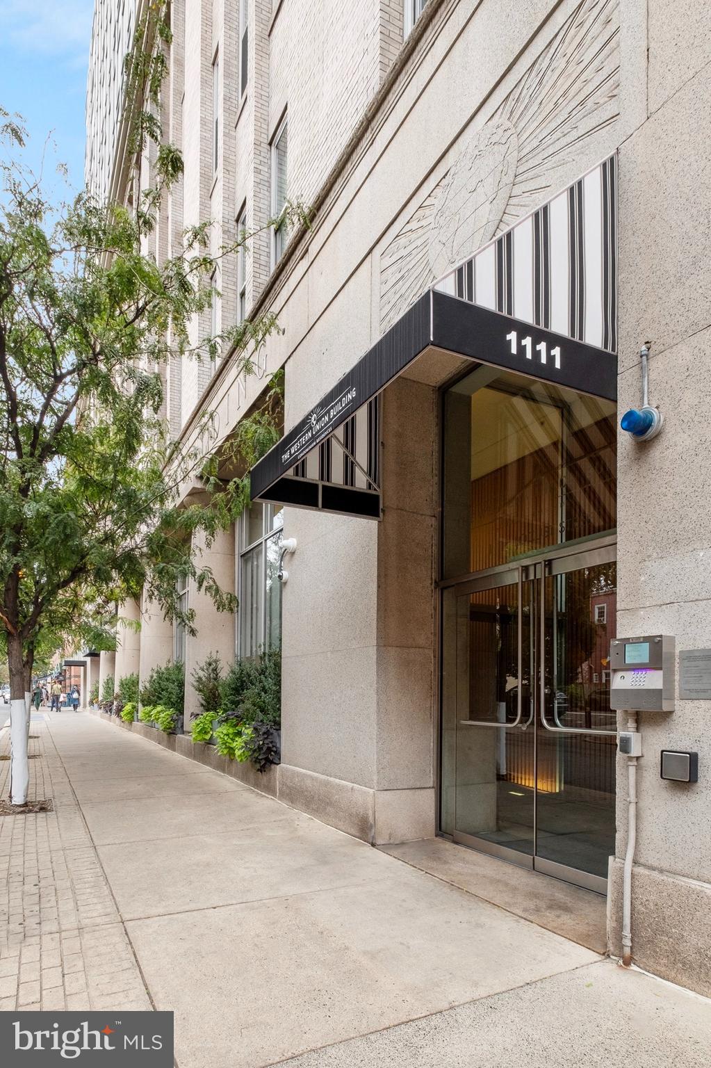 1101 Locust Street, Unit 3L Philadelphia, PA 19107 - Photo 7 of 9